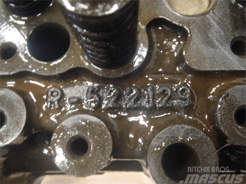 John Deere 4720 Cylinder Head Silniki