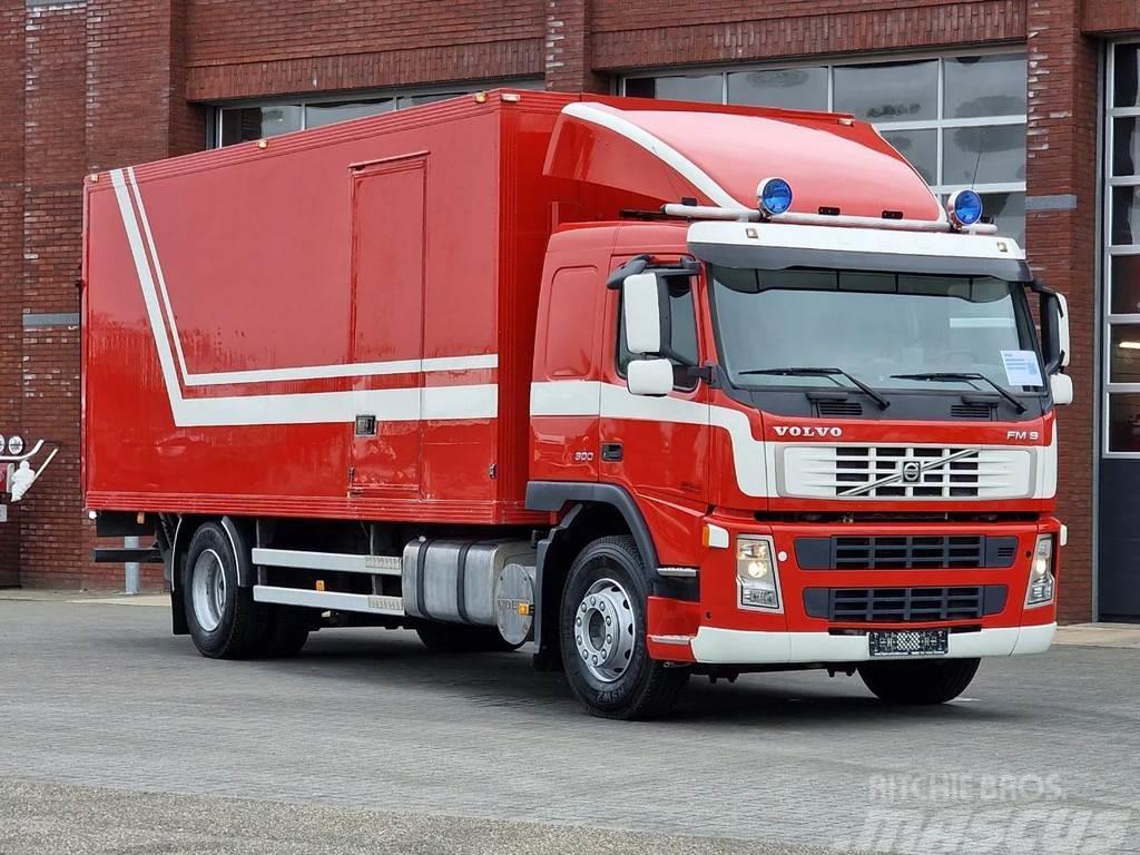 Volvo FM 300 4x2 Box - Original low KM 260Tkm - Loadlift Samochody ciężarowe ze skrzynią zamkniętą
