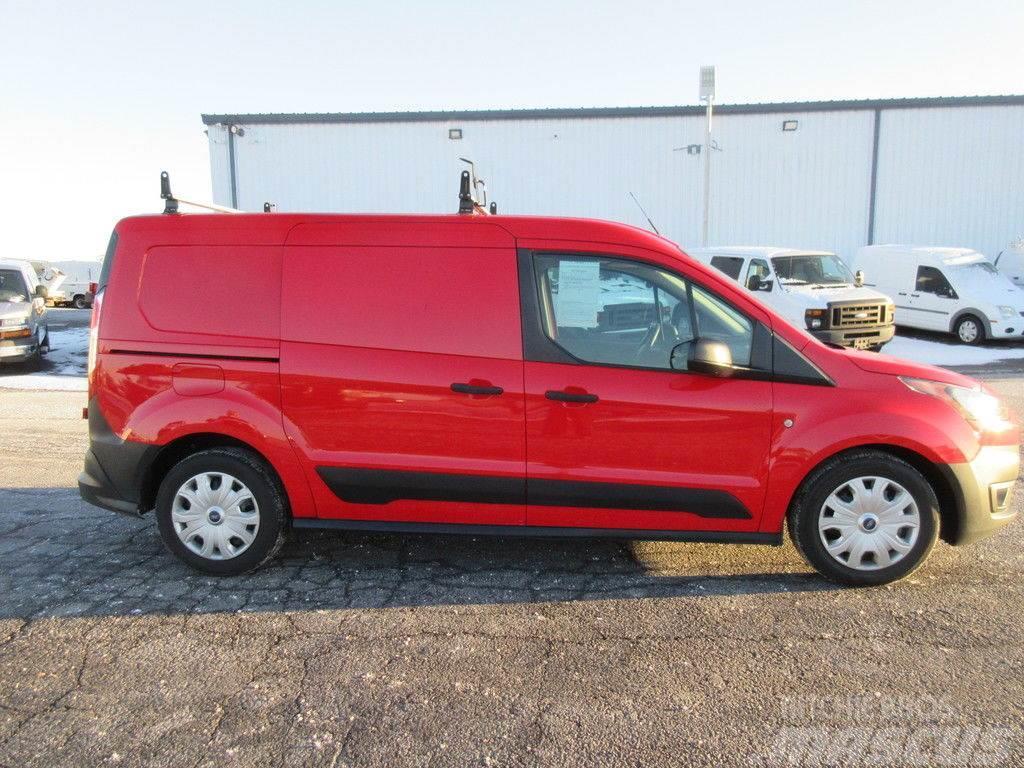 Ford Transit Connect Van Busy / Vany