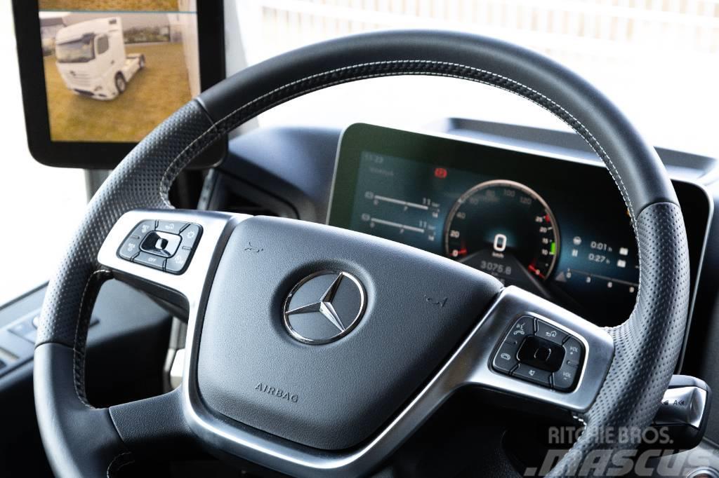 Mercedes-Benz Actros 2853 6x2 Bussbygg FNA Kylbil Chłodnie samochodowe