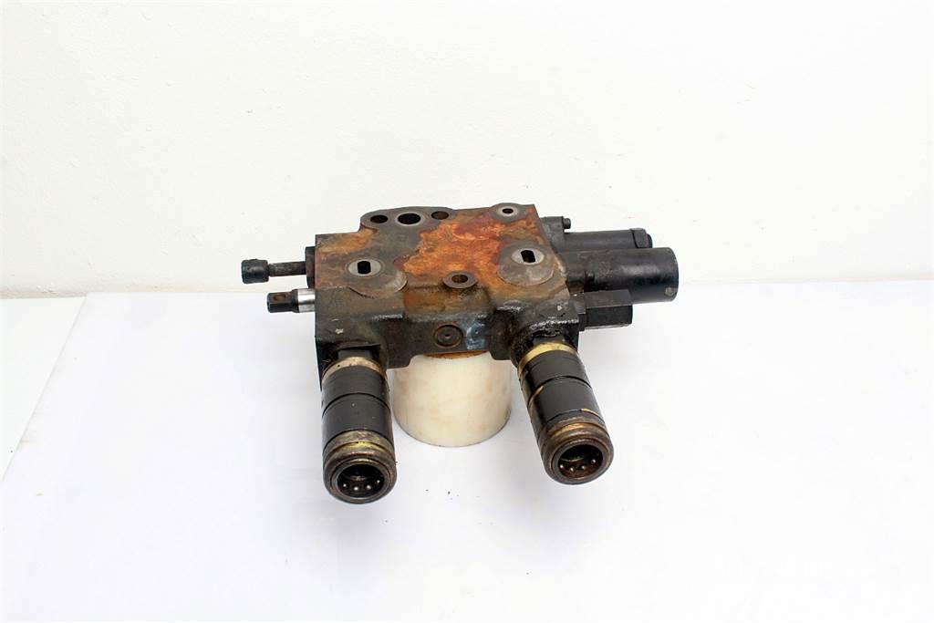 Case IH MX100C Remote control valve Hydraulika