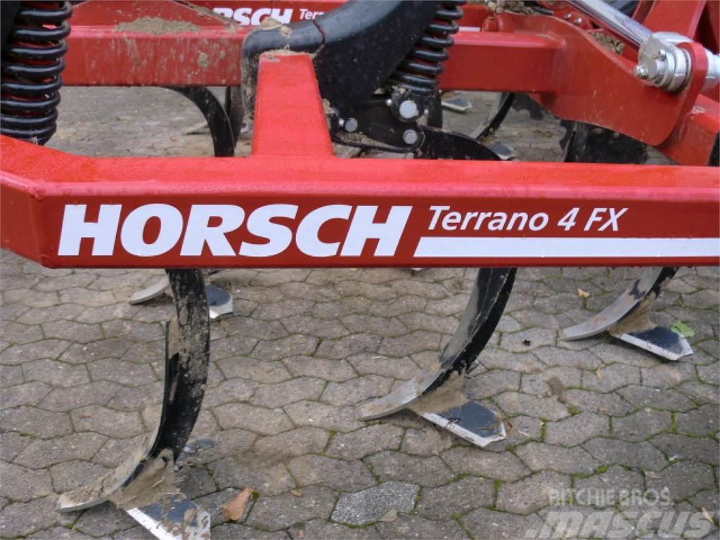 Horsch Terrano 4 FX Cultivators
