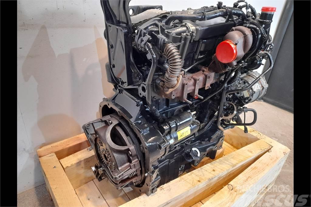 Case IH Farmall 115A Engine Silniki