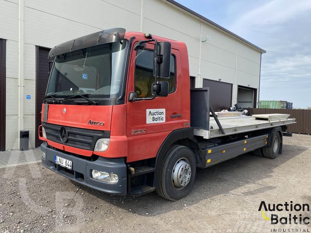 Mercedes-Benz 1524L/48AT Recovery vehicles