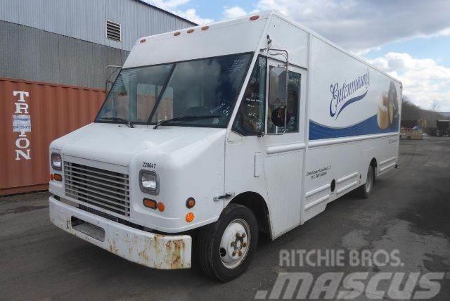 Freightliner MT45 Busy / Vany
