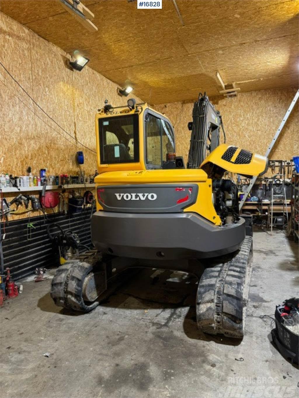 Volvo ECR88D Tracked excavator w/ bucket and tilt Koparki gąsienicowe