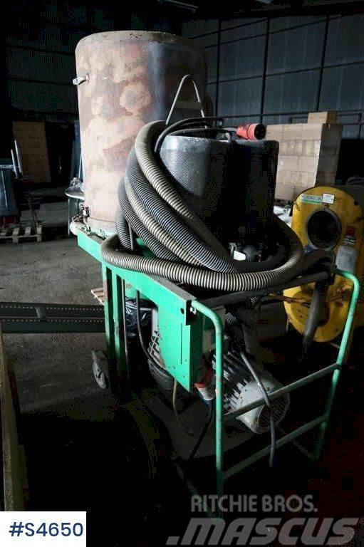  Industrial Vacuum Cleaner Pozostały sprzęt budowlany