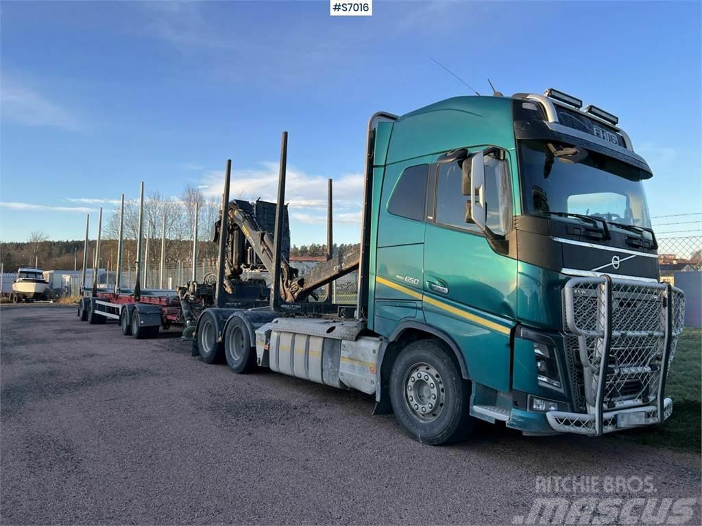 Volvo FH16 Timber truck with trailer and crane Samochody do przewozu drewna