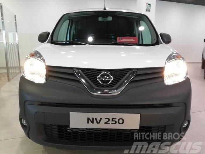 Nissan NV250 1.5 DCI 70KW L1H1 3 SEATS COMFORT 95 4P Busy / Vany