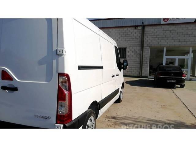 Nissan NV400 Fg.6 2.3dCi 110 L1H1 3.3T FWD Basic Busy / Vany