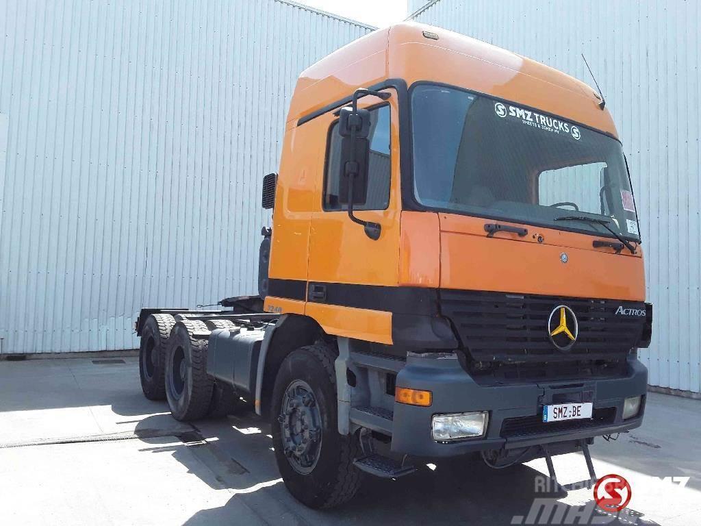 Mercedes-Benz Actros 3348 manual chassis lourd! Tractor Units
