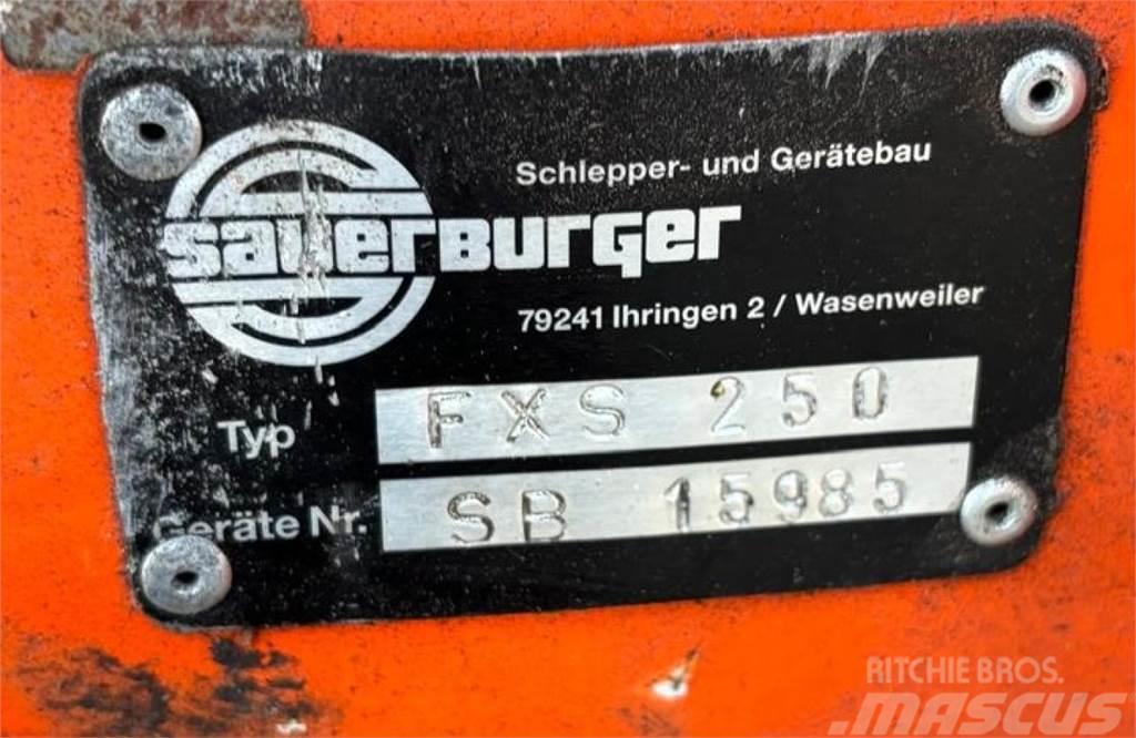 Sauerburger FXS 250, Silageschneidschaufel, 1.100 Sprzęt rozładowczy do silosów