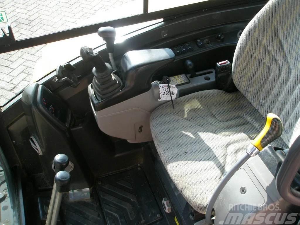 Volvo EC27C Minikoparki