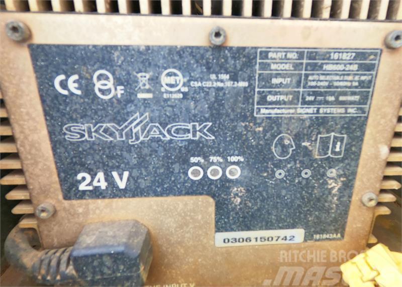 SkyJack SJ3226 Podnośniki nożycowe
