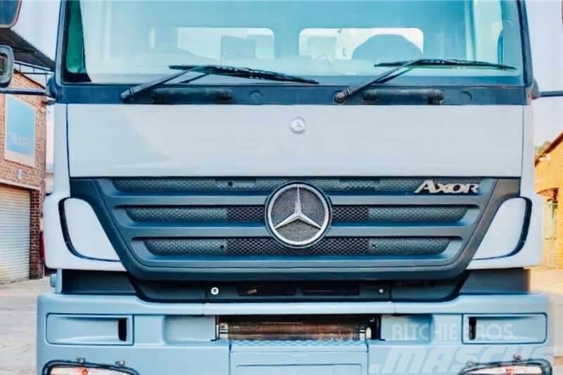 Mercedes-Benz Axor 3335 Inne