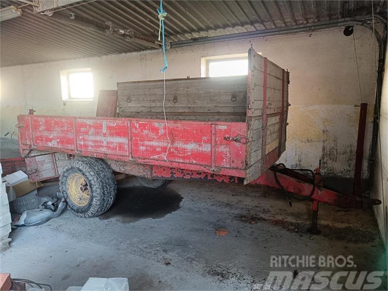  - - -  Tip vogn 4-4,5 tons Wywrotki rolnicze