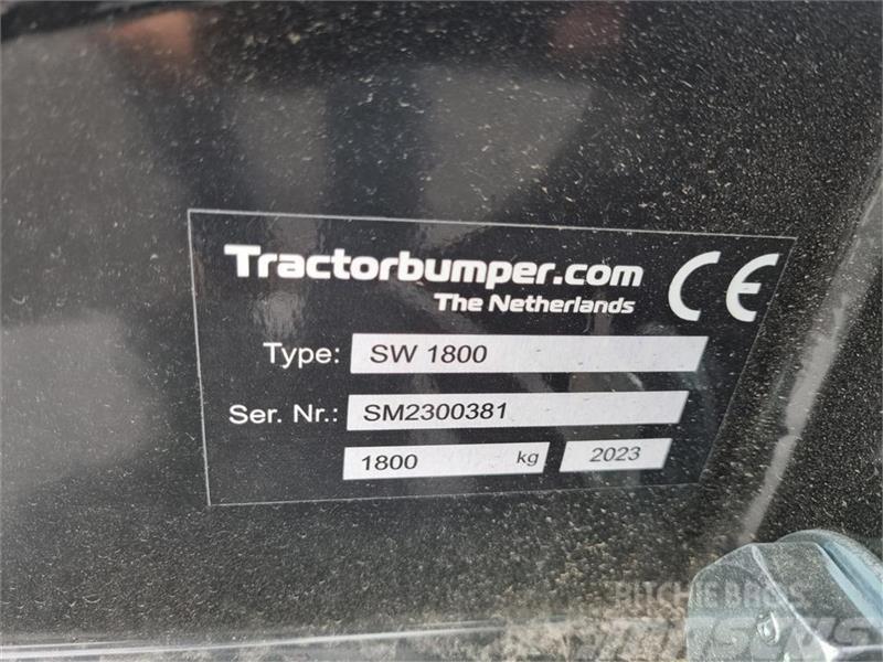  Tractor Bumper  1800 kg. Przednie obciążniki