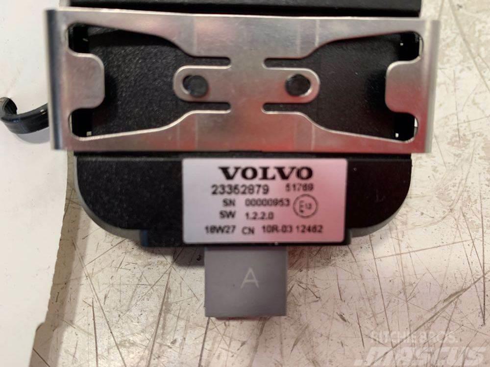 Volvo  Osprzęt samochodowy
