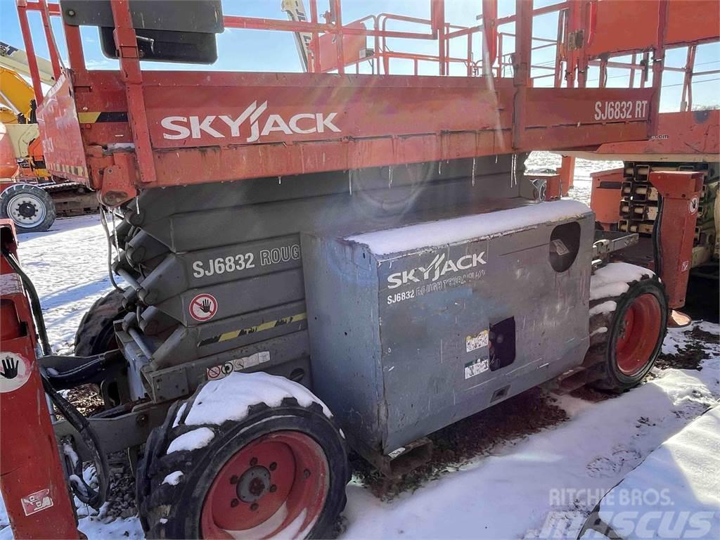 SkyJack SJ6832RT Podnośniki nożycowe