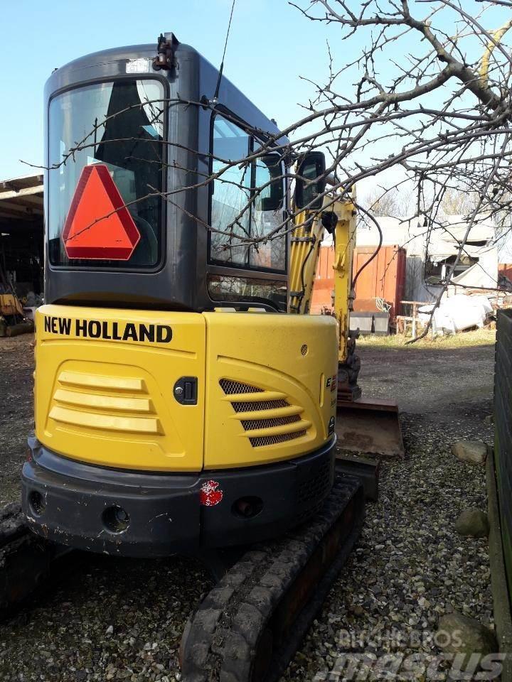 New Holland E26C CAB mini Mini excavators < 7t (Mini diggers)