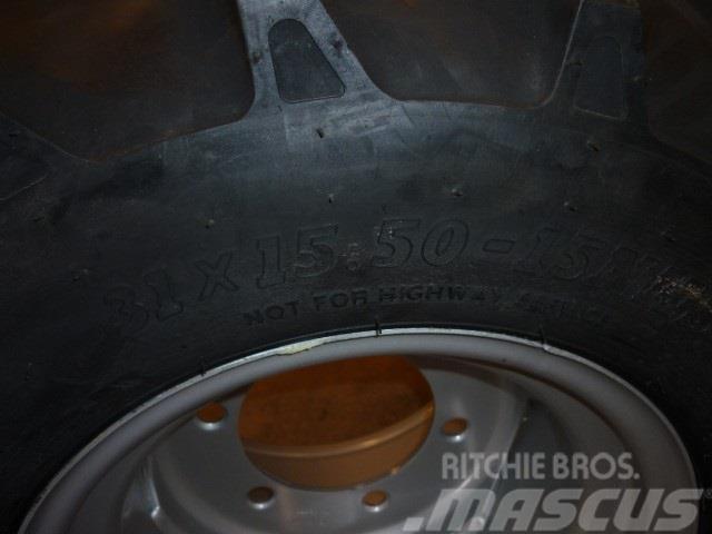 BKT 31x15.50x15 - løs dæk. Opony, koła i felgi