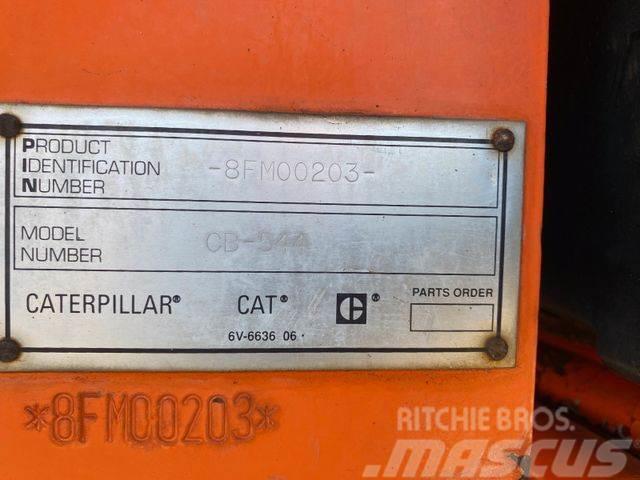 CAT CB 544 vibrating roller vin 203 Other rollers
