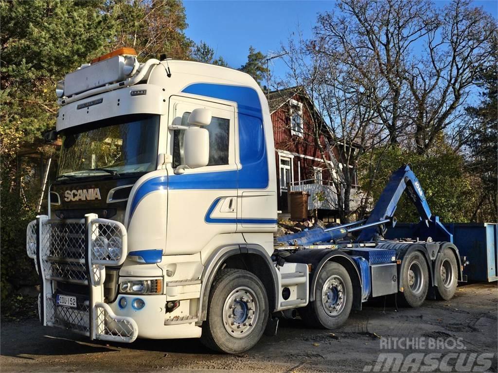 Scania R560 8x4 koukku Hakowce