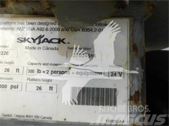 SkyJack SJIII3226 Podnośniki nożycowe
