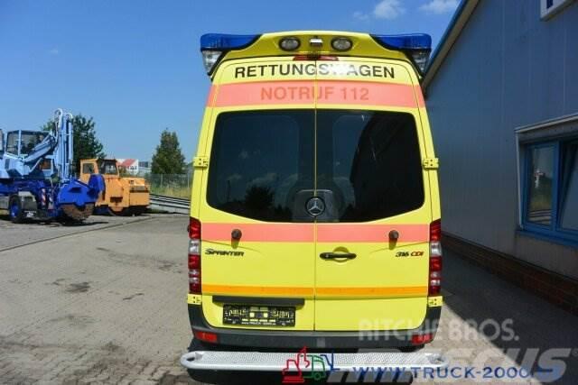 Mercedes-Benz Sprinter 316 RTW Ambulance Mobile Delfis Rettung Inne