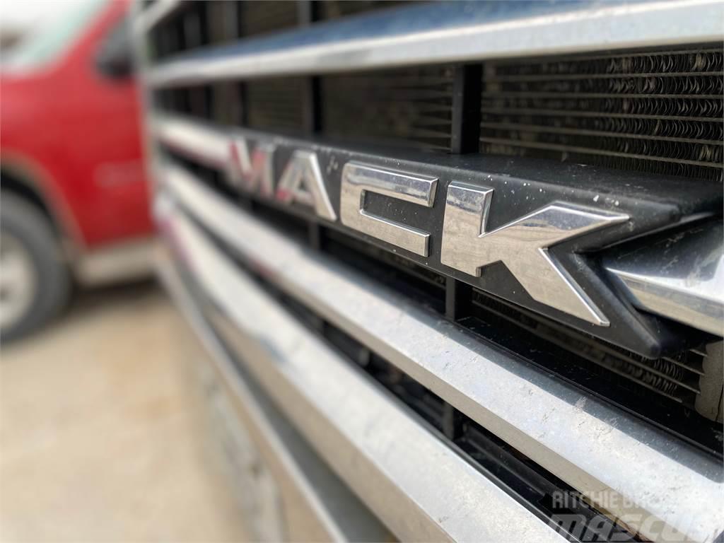 Mack CXU613 Ciągniki siodłowe