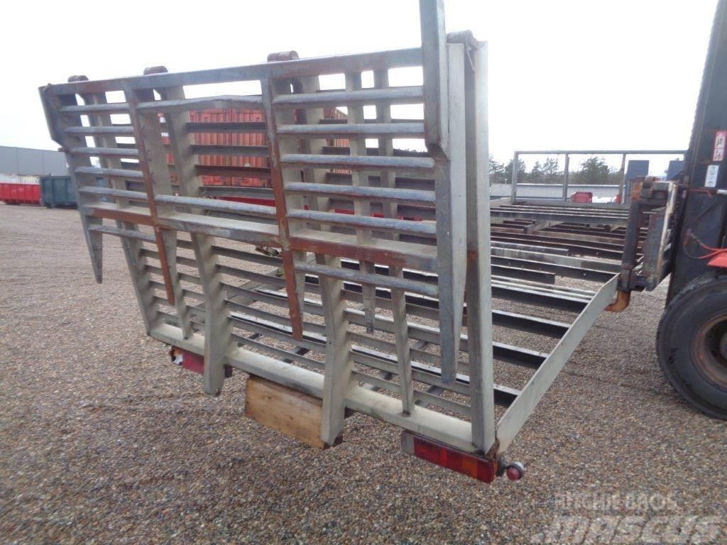  9,5 - 7,5 mtr knæklad med dobbelt rampe Platformy