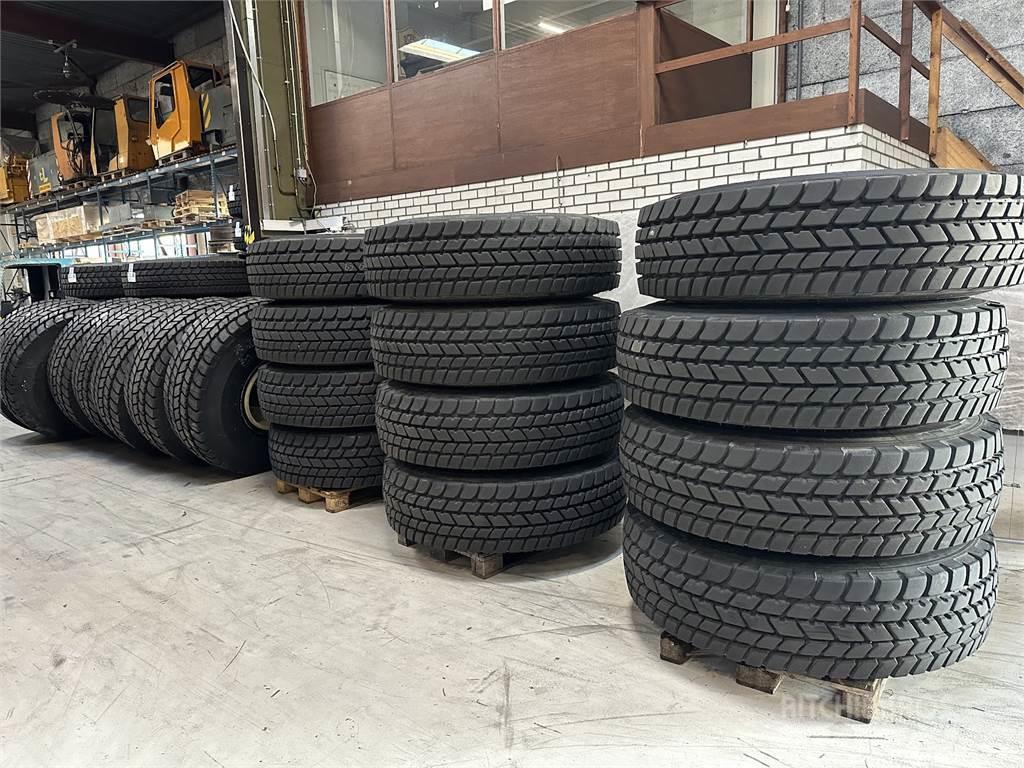 Liebherr Crane Tires/Rims for sale Żurawie szosowo-terenowe