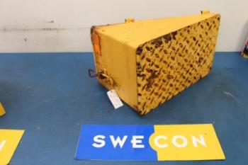 Mecalac 12MX Batterilucka