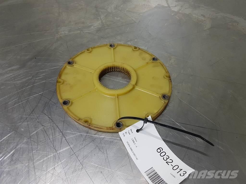 Volvo L30B-ZM2289709-Flange coupling/Kupplung Silniki