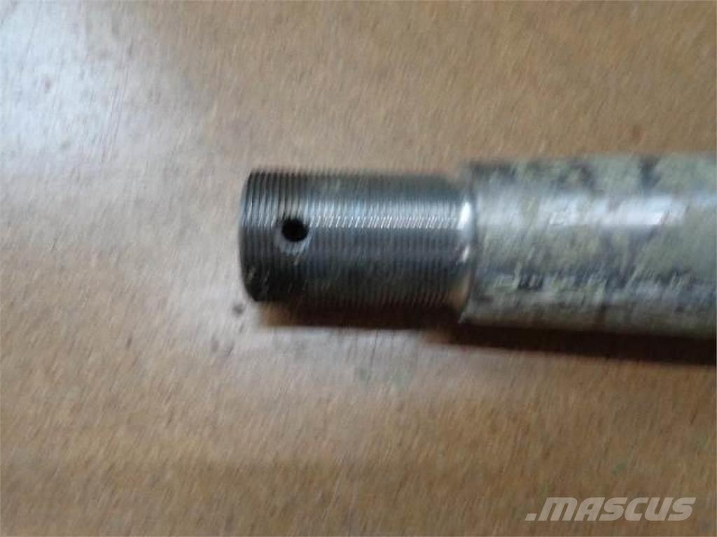 CLAAS Antriebswelle zum Mercator mit Perkins-Motor Maszyny rolnicze - Inne