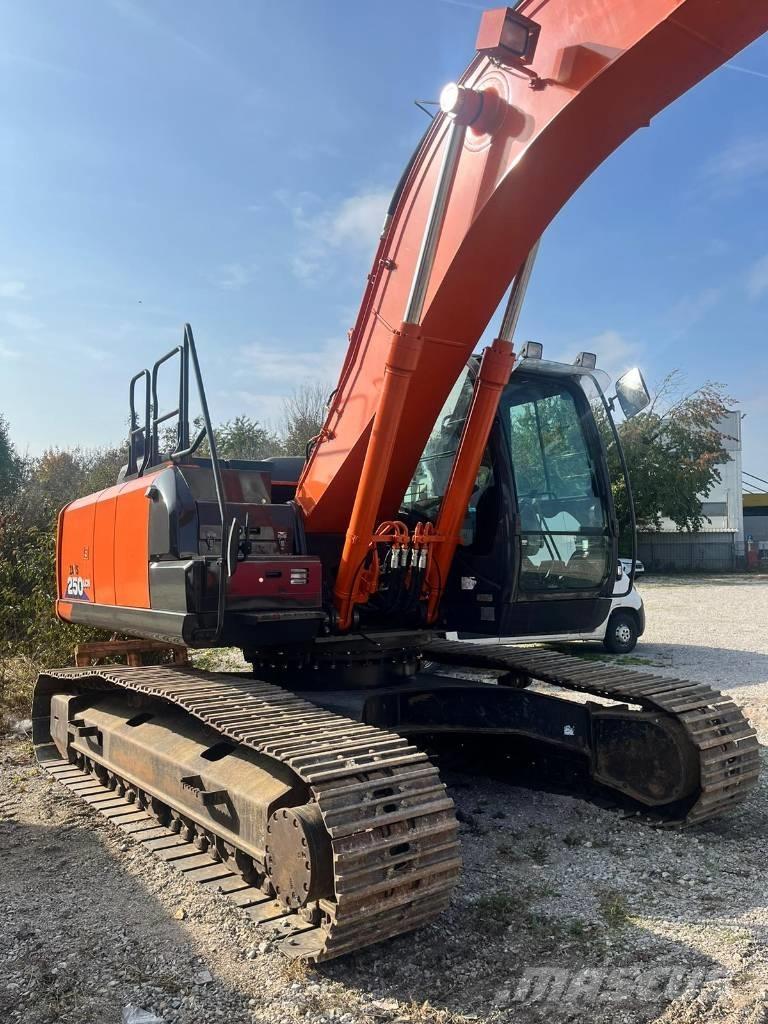 Hitachi ZX 250 LC N-6 Koparki gąsienicowe
