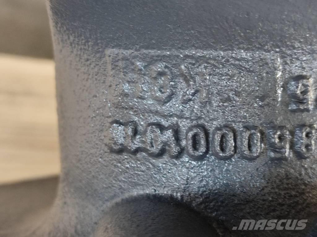 Massey Ferguson 8690 Rear disc brake actuator M731850001010 Hamulce