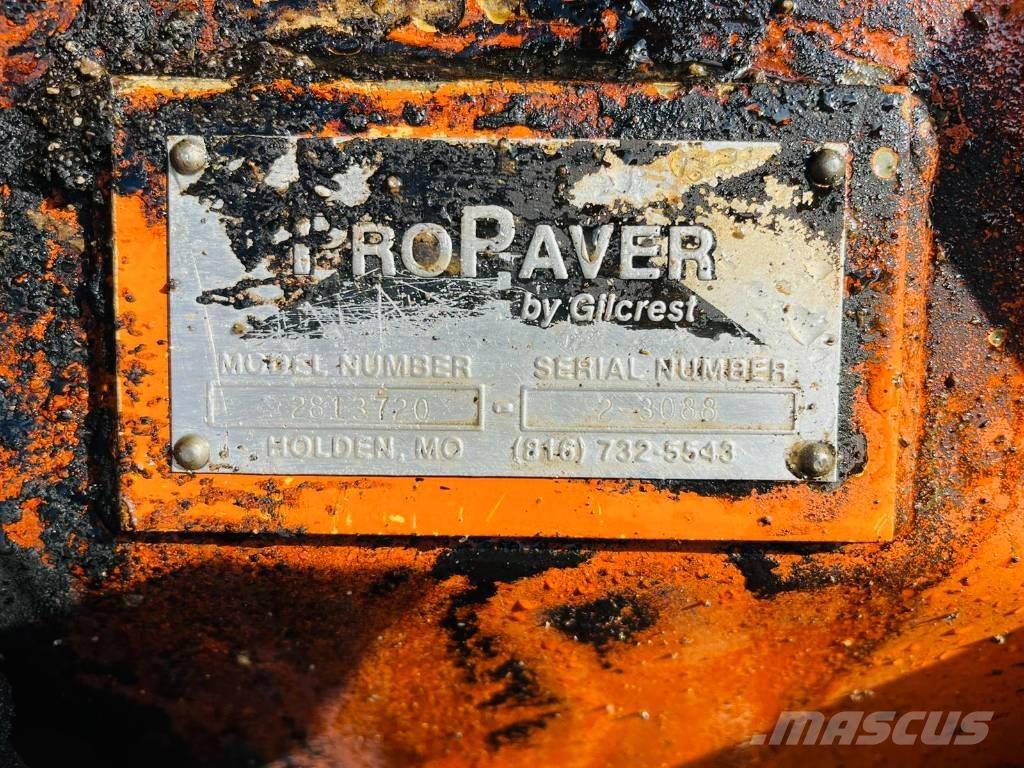 Gilcrest Propaver 813 RT Rozściełacze do asfaltu