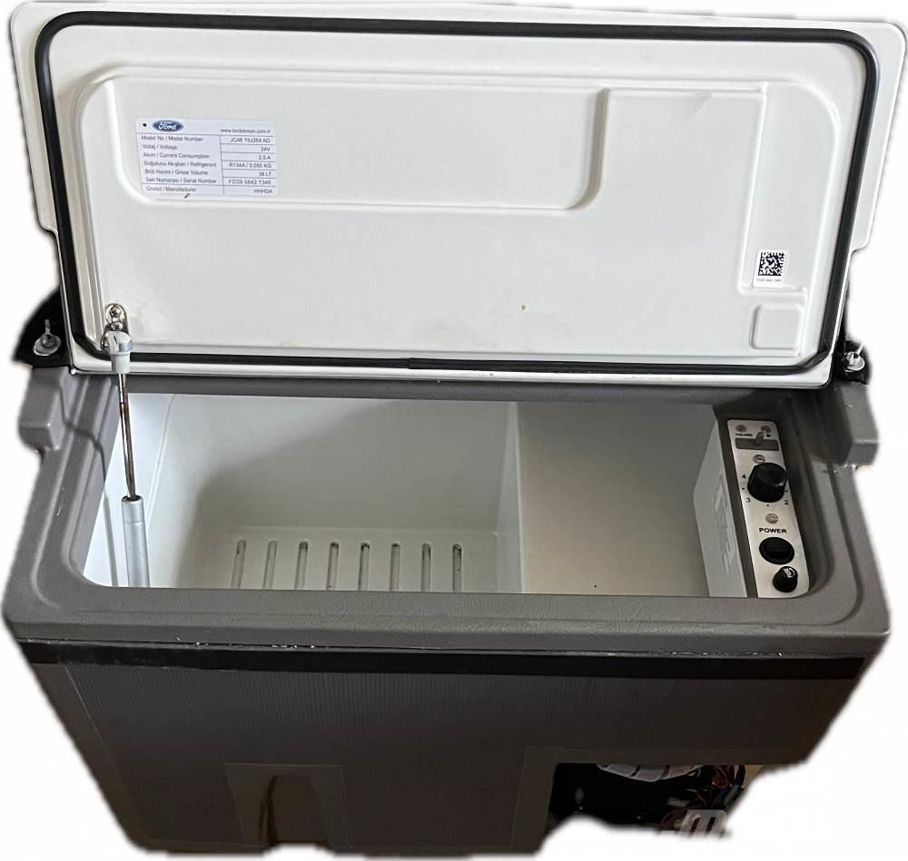 Ford CHLADNIČKA MINI, LEDNICE, BOX NA POTRAVINY A NÁPOJ Transport - Inne