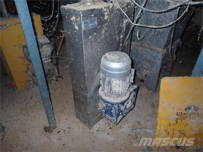 Aza Trækstation Inny sprzęt do obsługi inwentarza żywego