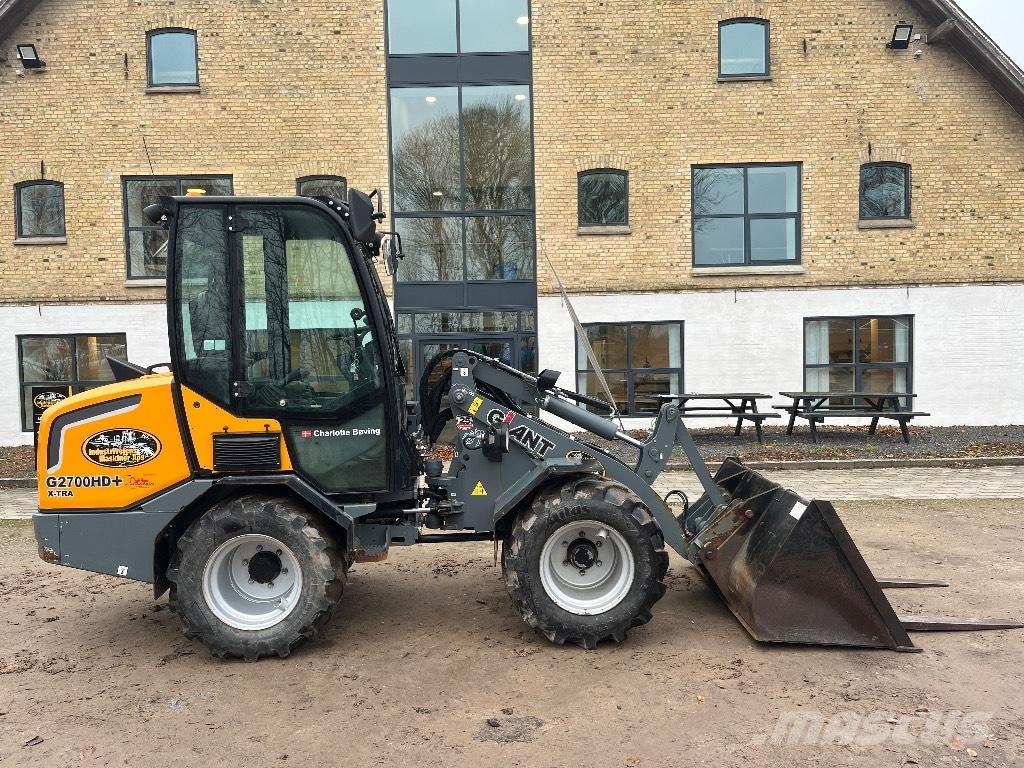 GiANT G 2700 X-tra HD + Ładowarki burtowe