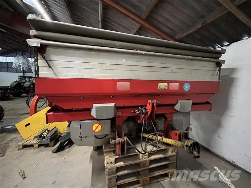 Kverneland Exacta TL Med vejeceller, kantspredning, presennin Rozrzutnik obornika