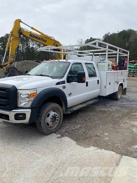 Ford F-550 Samochody ratownicze pomocy drogowej