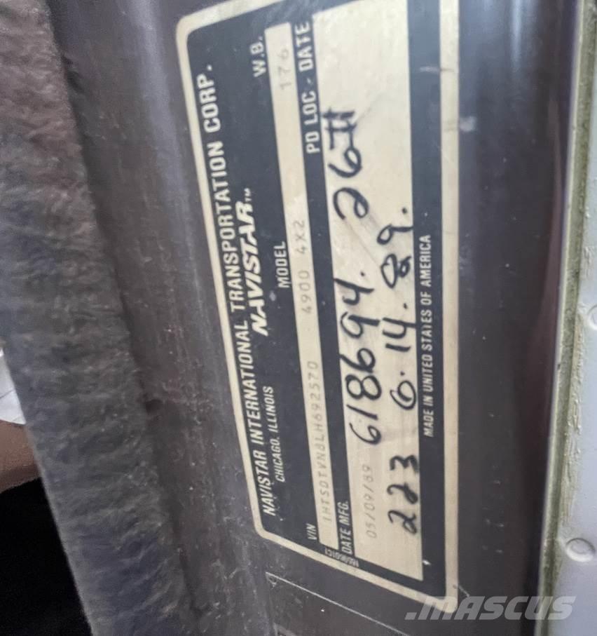 International 4900 Pittman Pole Cat Digger Derrick Samochody ratownicze pomocy drogowej