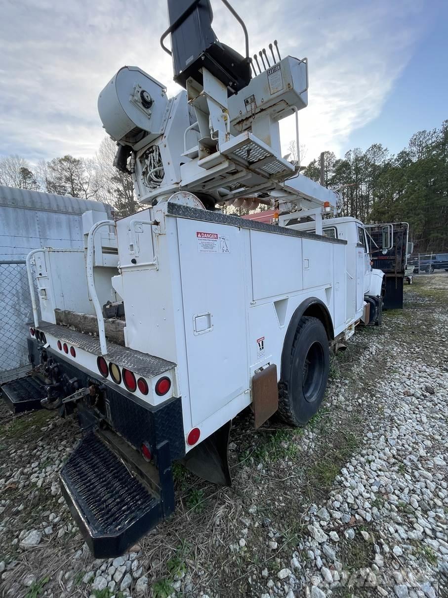 International 4900 Pittman Pole Cat Digger Derrick Samochody ratownicze pomocy drogowej