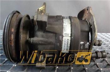 Daewoo Air conditioning compressor Daewoo J639 5110008