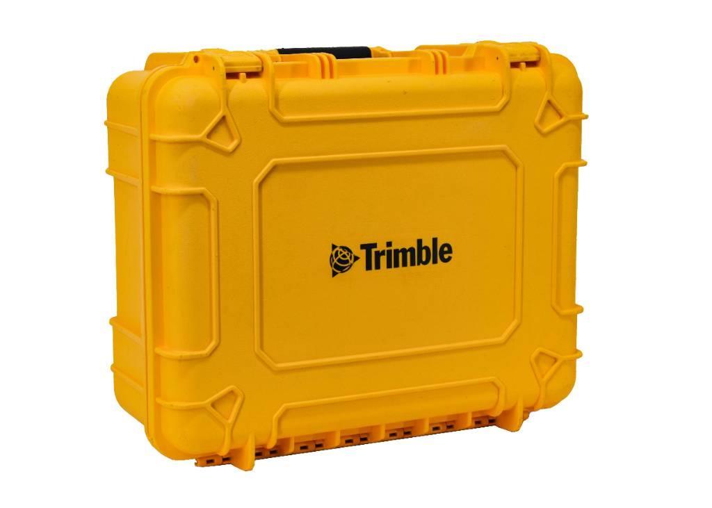 Trimble Single R8 Model S 410-470 MHz GPS Base Station Kit Inne akcesoria