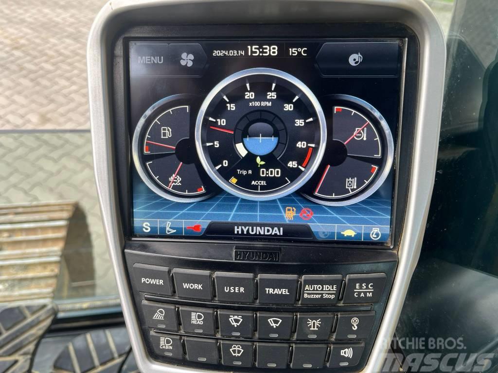 Hyundai HX 220 L Koparki gąsienicowe