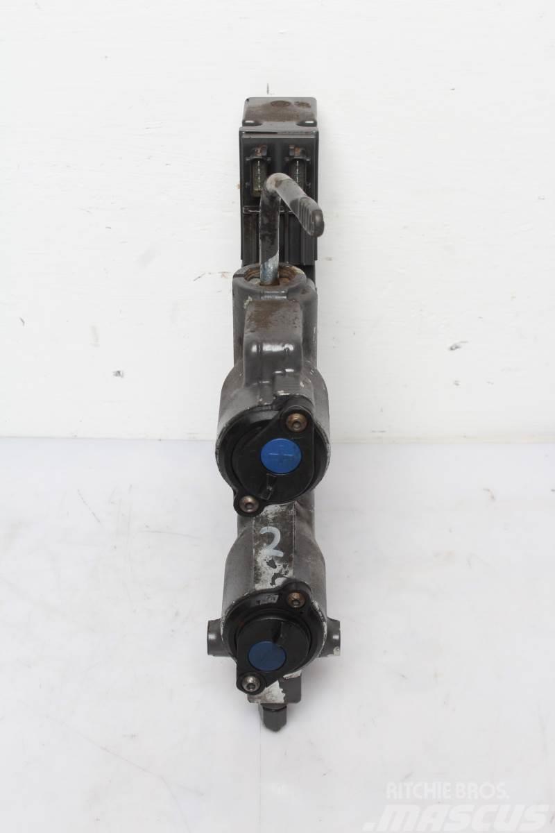 Valtra S374 Remote control valve Hydraulika
