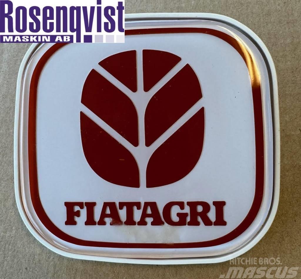 Fiat New genuine Fiat badge 5135072, 5130753 Kabina i wnętrze